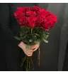 Букет из 15 красных эквадорских роз в упаковке
