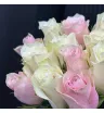 Букет из 15 белых и розовых кенийских роз