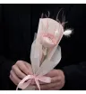 букет из одного ранункулюса и лагуруса