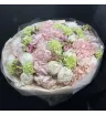 розовые гортензии, белые пионы и розовая эустома