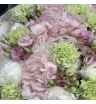 розовые гортензии, белые пионы и розовая эустома