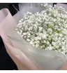 букет из белой гипсофилы.